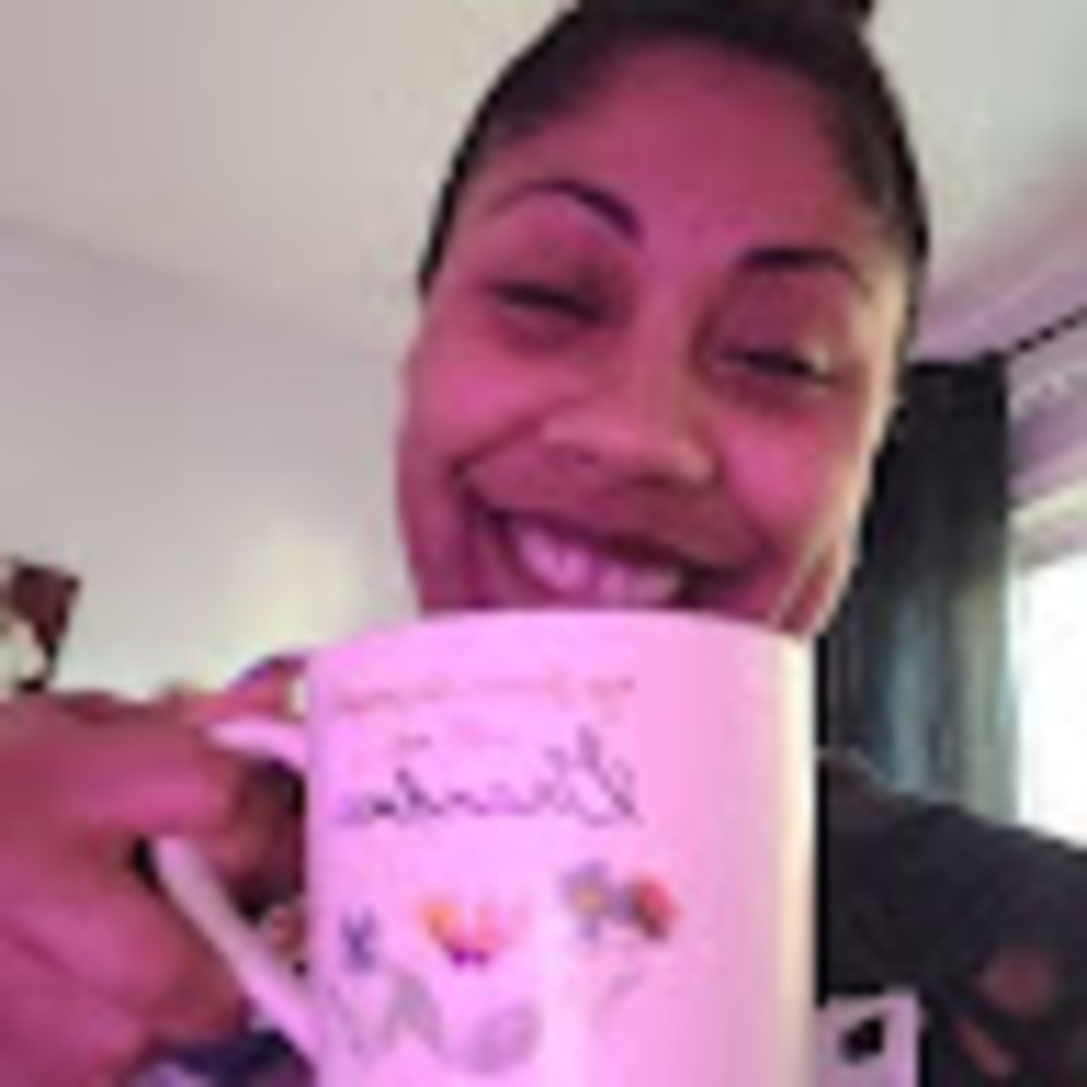 Meet your Posher, Alexis